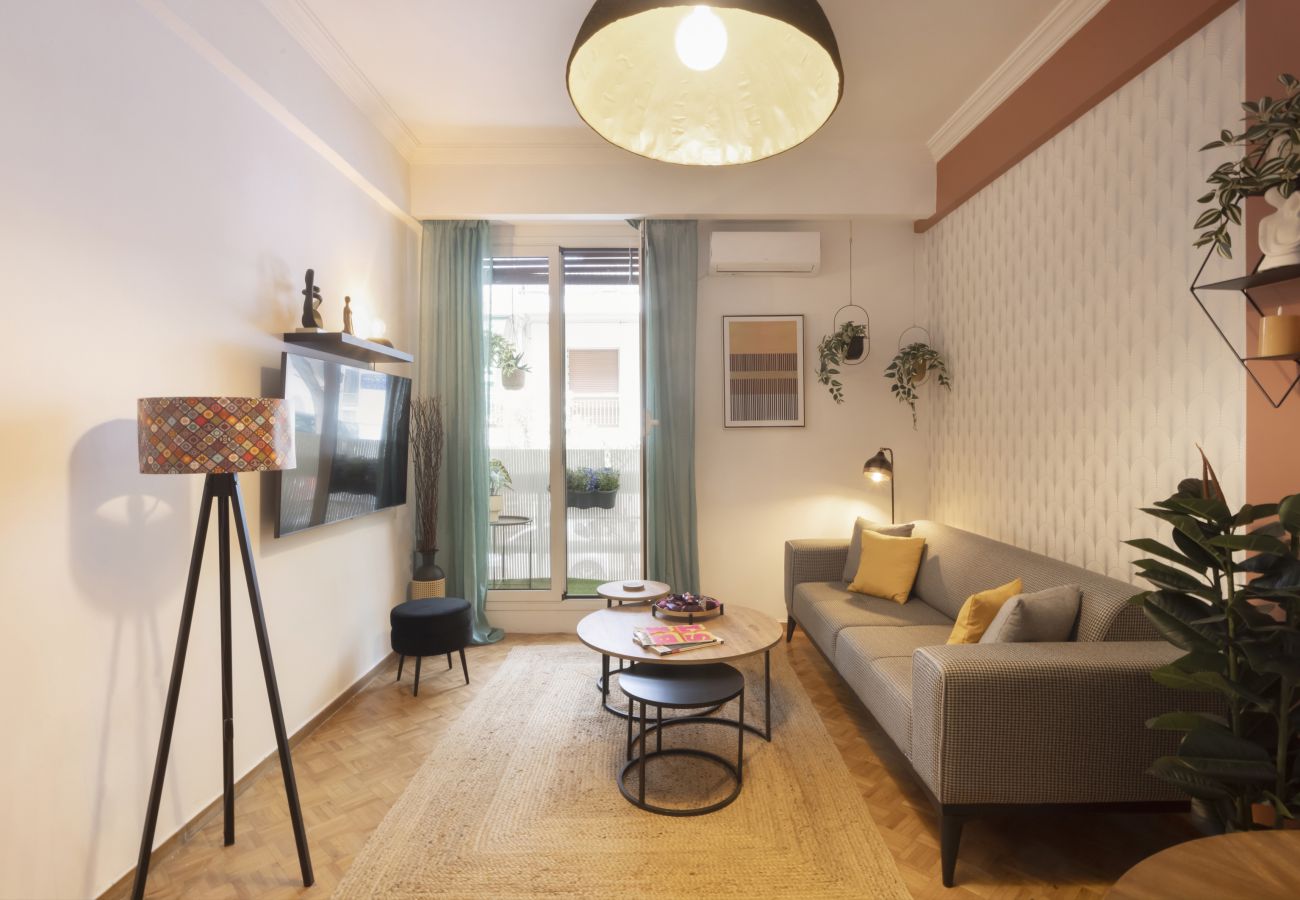 Apartment in Athens - One bedroom retreat in hip Pagrati