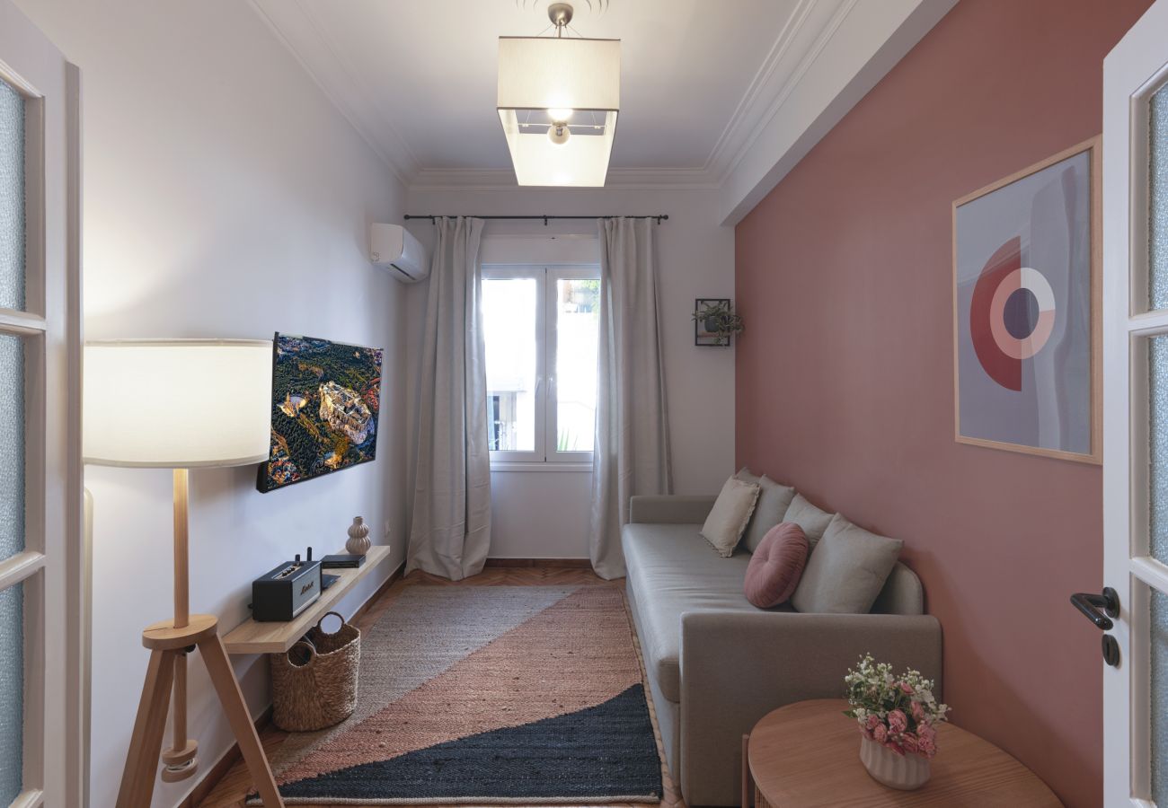Apartment in Athens - New stylish apartment near St. George Square
