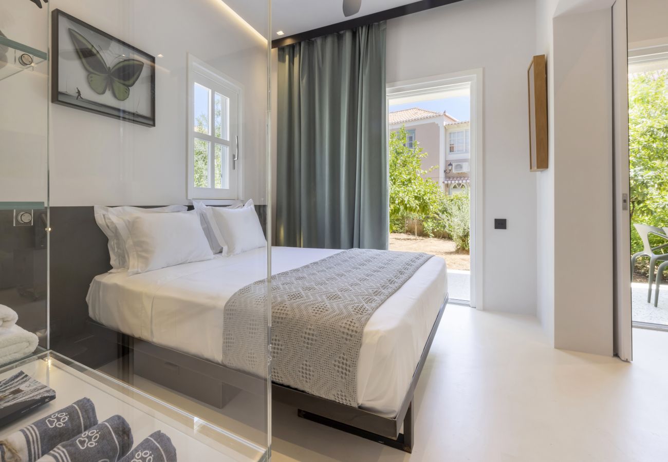 Apartment in Spetses - Spetses studio·Modern studio in the heart of Old Port in Spetses