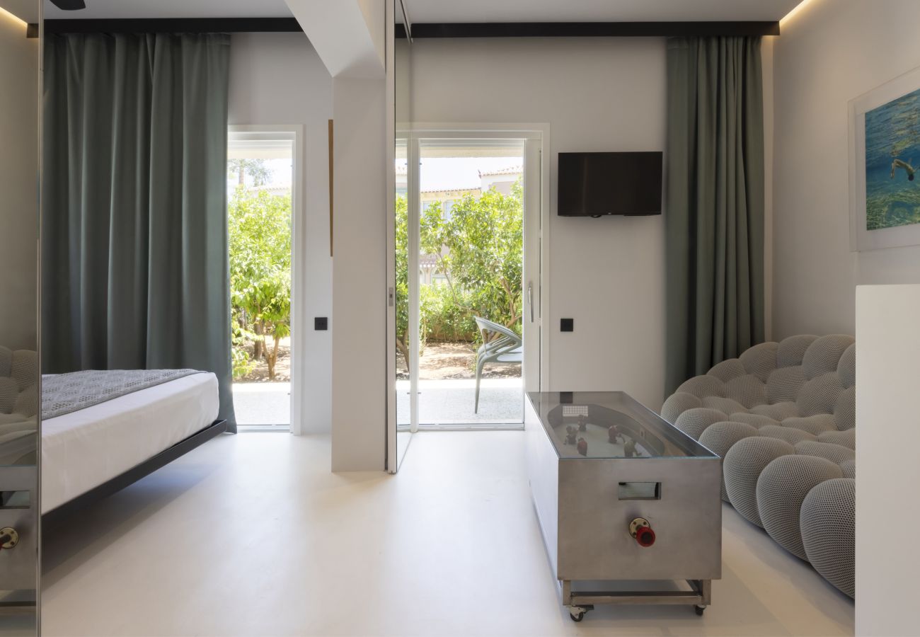 Apartment in Spetses - Spetses studio·Modern studio in the heart of Old Port in Spetses