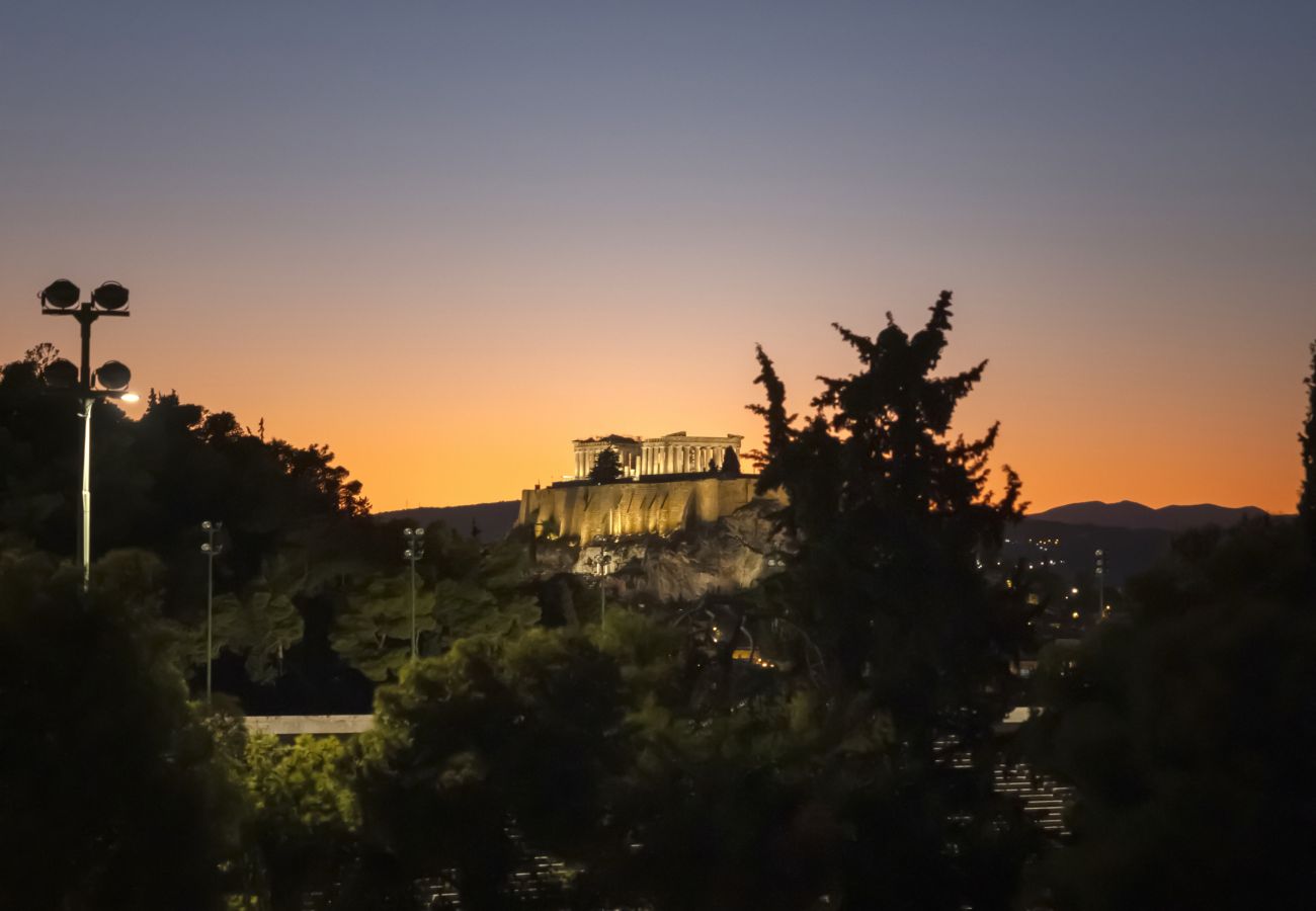 Apartment in Athens - Spacious 3bdr Apartment with Monumental View