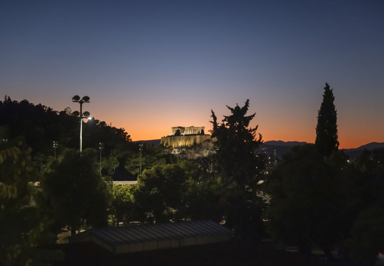 Apartment in Athens - Spacious 3bdr Apartment with Monumental View