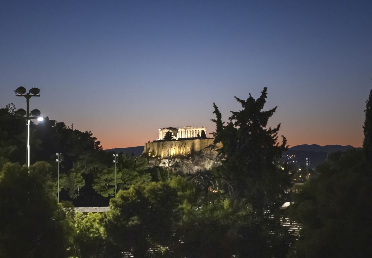 Apartment in Athens - Spacious 3bdr Apartment with Monumental View