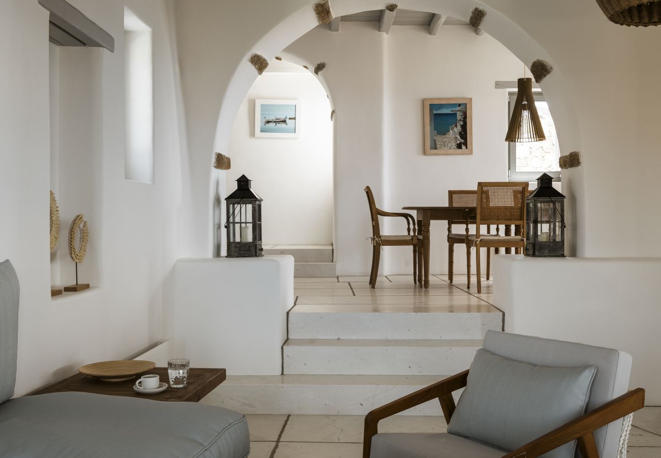 Villa in Mykonos - Seafront 9BDR Serenity in Mykonos