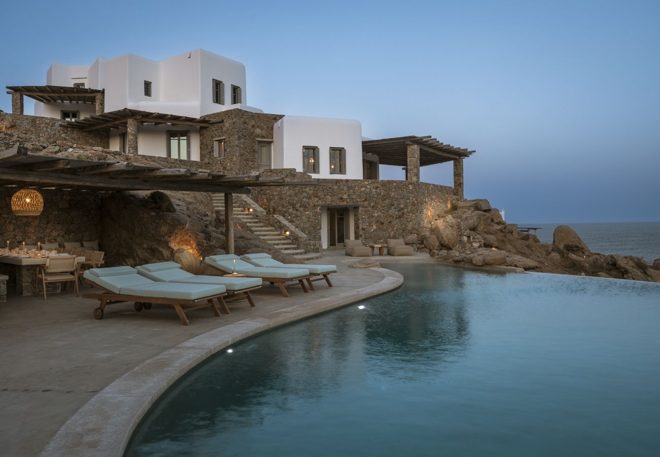 Villa in Mykonos - Luxury 5BDR Retreat in Mykonos