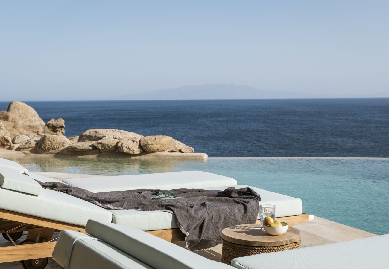 Villa in Mykonos - Luxury 5BDR Retreat in Mykonos