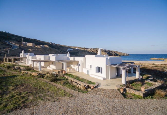 Seaside 5BDR Bliss in Mykonos